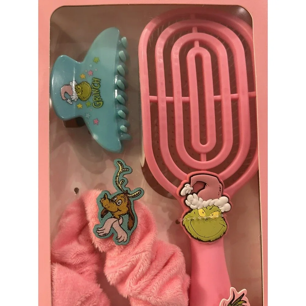 NEW, DR SEUSS THE GRINCH HAIR SET, CLAW CLIP, HAIR BRUSH, SCRUNCHIE